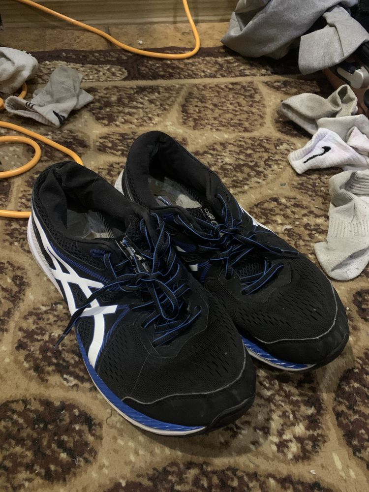 кросівки asics 44 розмір