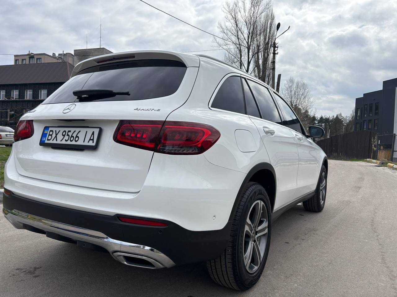 Mercedes-Benz GLC-Class 2021