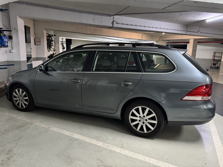 Viatura Golf Variant, de 2008,  145 000 km, otimo estado