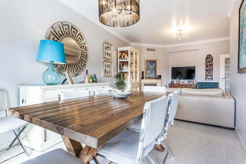 T3 com Box para 1 Carro – Quinta do Texugo, Charneca da Caparica