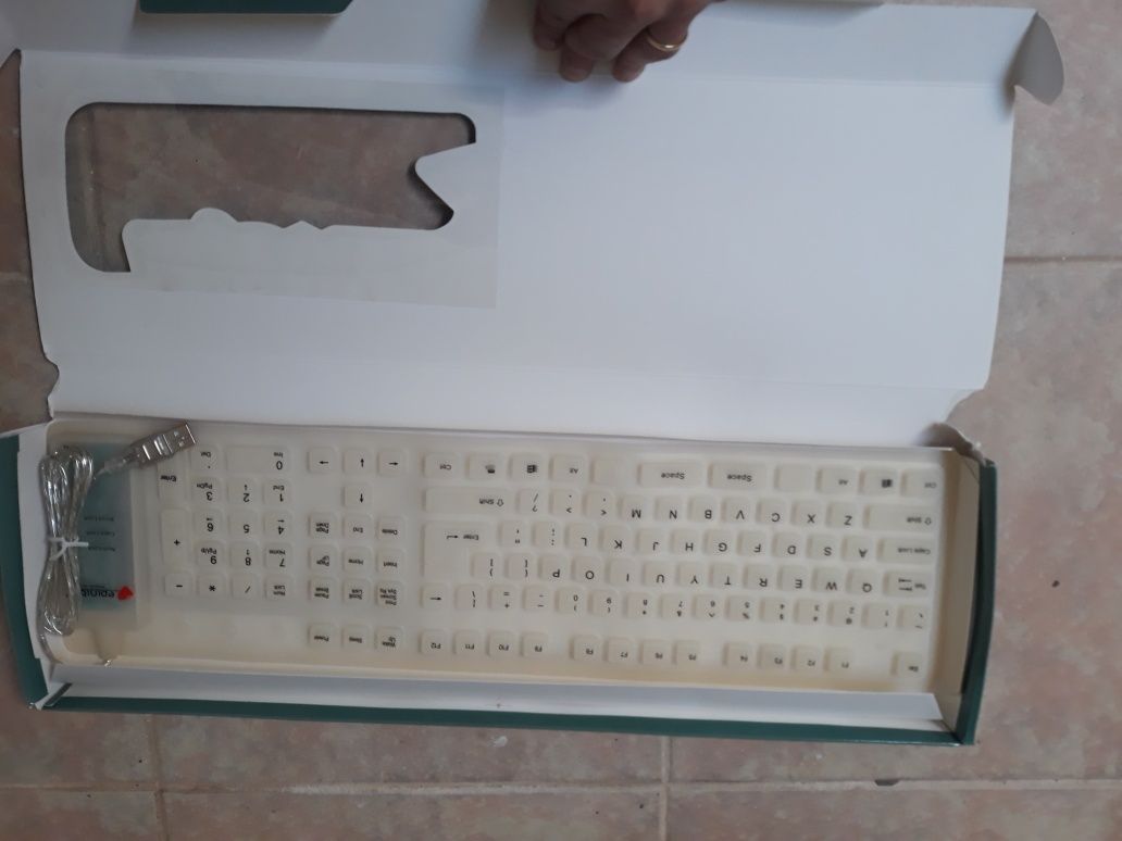 Teclado flexível branco