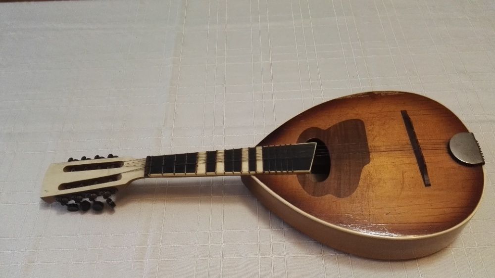Sprzedam mandolinę Lubin Legnicki 1960 r.
