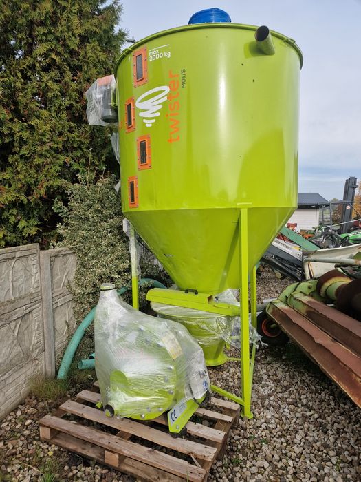 Rozdrabniacz bijakowy mieszalnik pasz śrutownikmłynek do zboża 2 tony