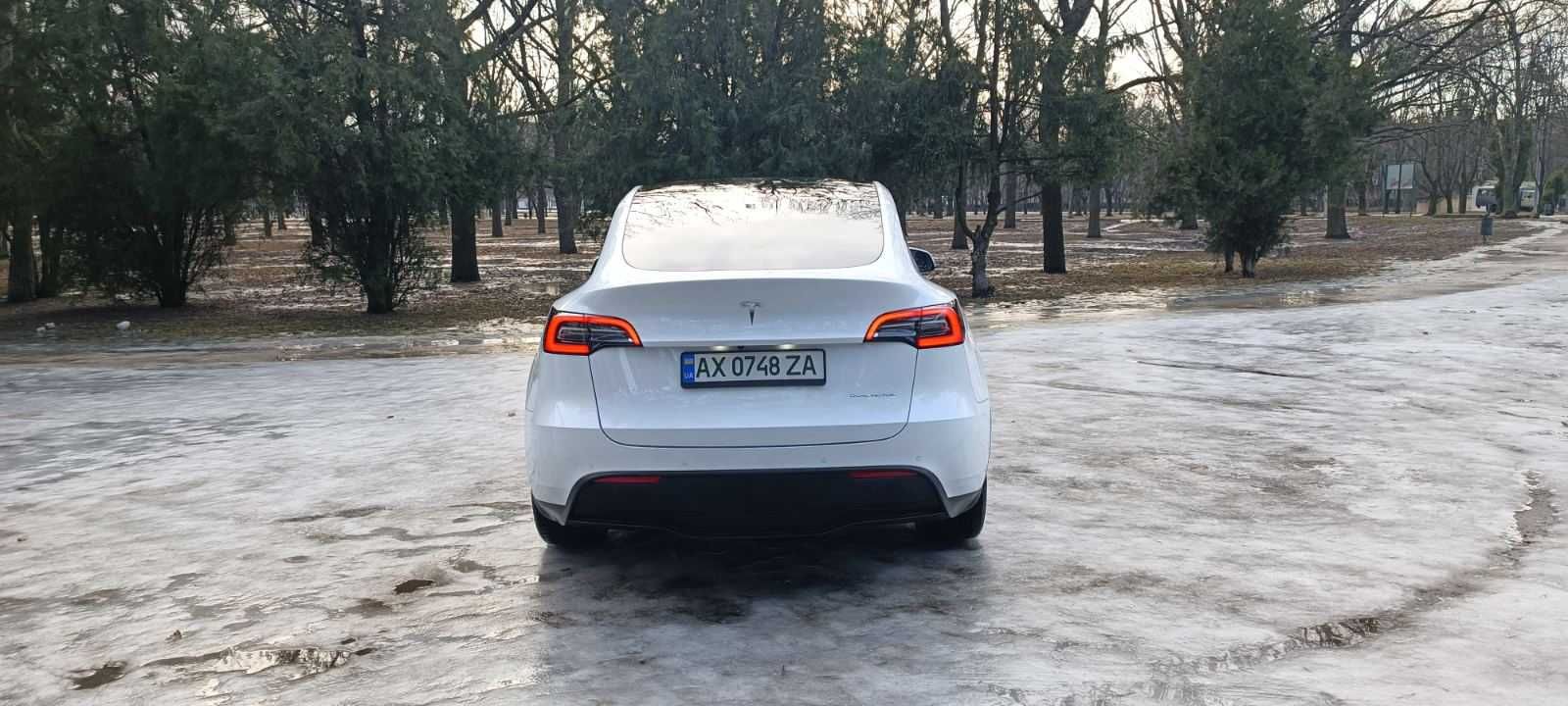 Продам Tesla Model Y 2021 Long Range dual motor 82 kWt