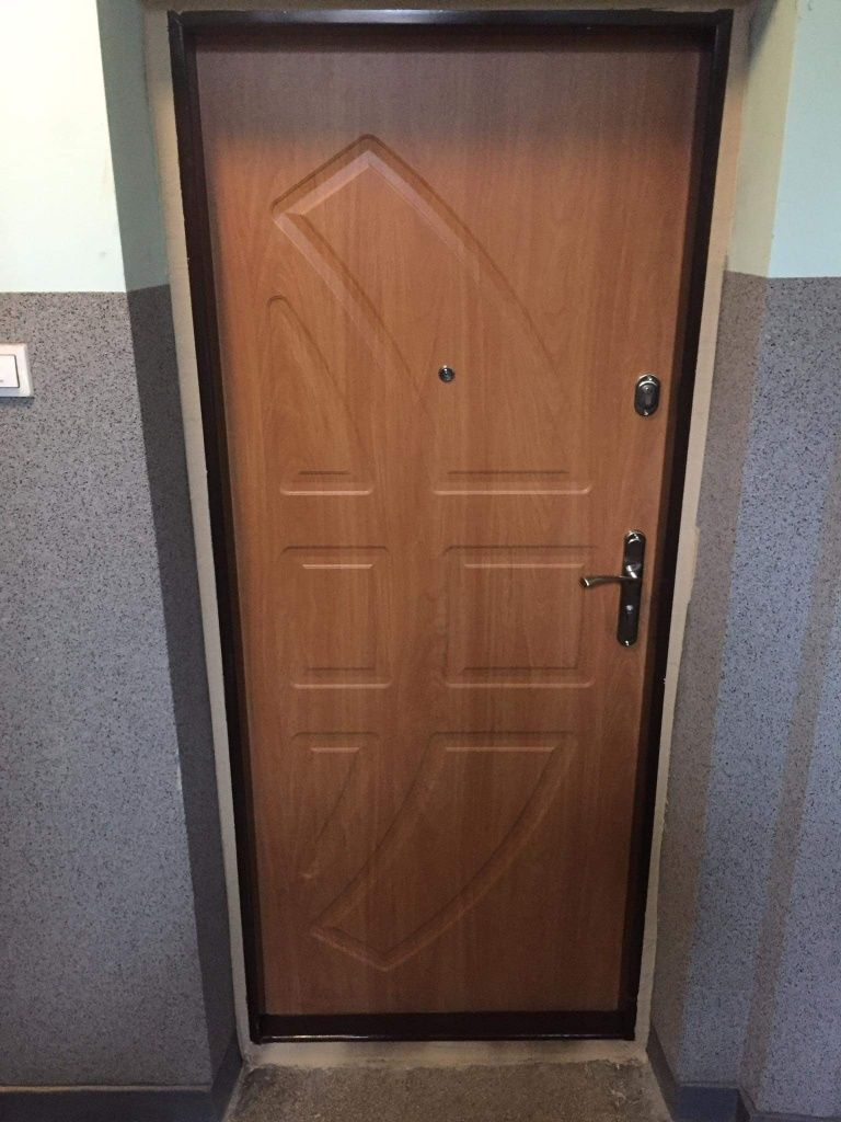 Drzwi zewnętrzne z montażem do Bloku