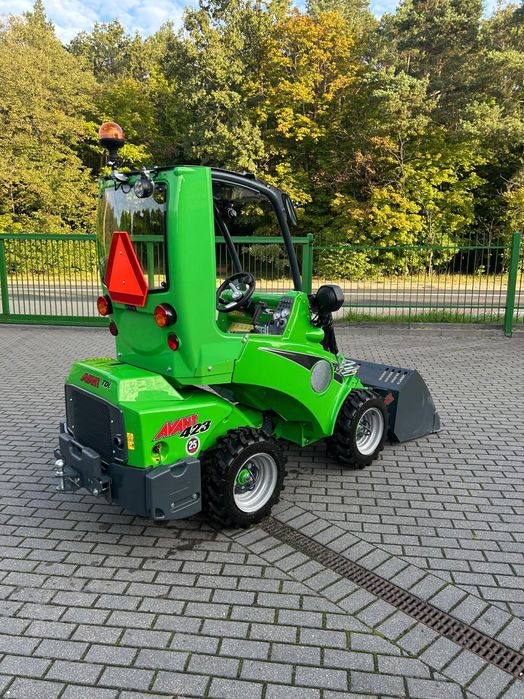 Mini ładowarka Avant 423 Fabrycznie Nowa 2025