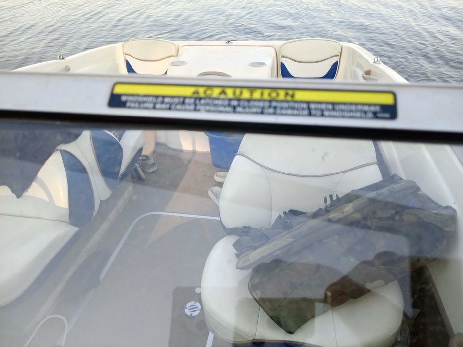 Bayliner 175 катер