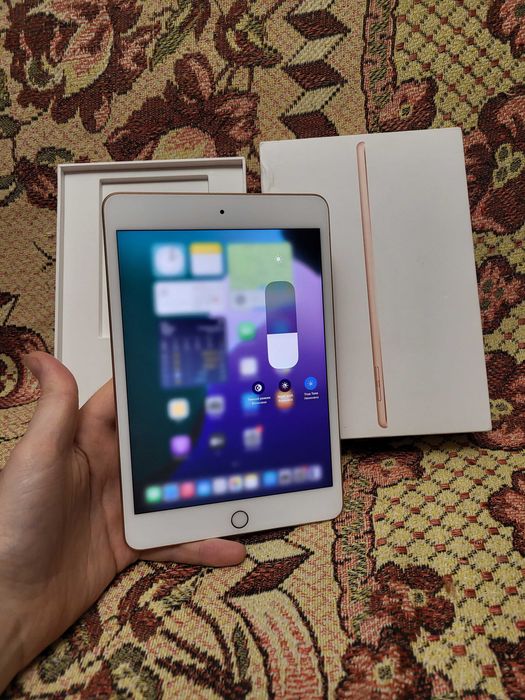 iPad mini 5 gen 7.9" 64 ГБ 2019 wi-fi планшет Apple