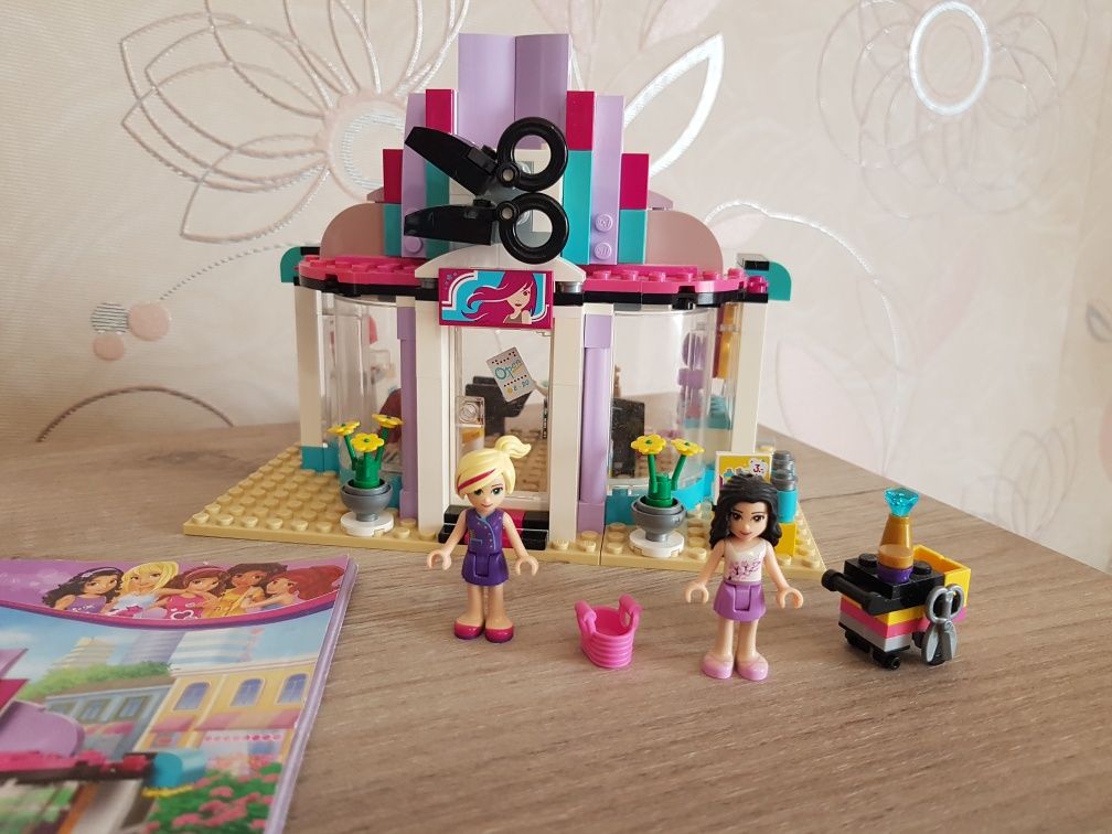 Конструктор LEGO Friends Перукарня у Хартлейк 41093