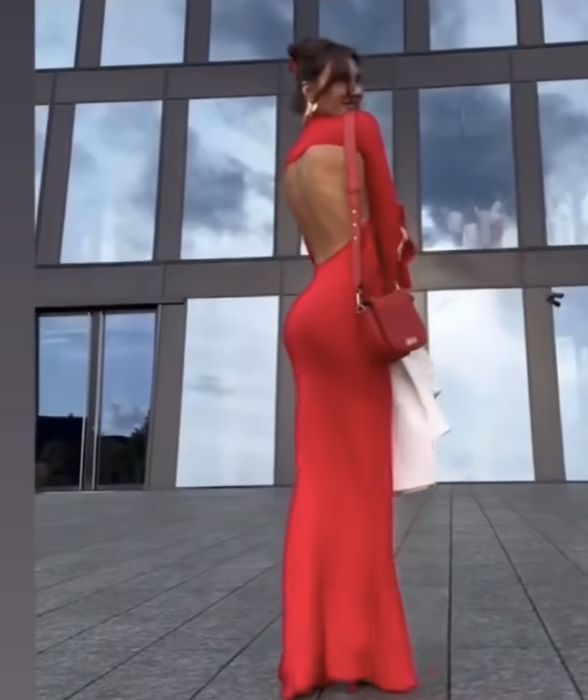 Нарядна сукня. Сексуальна сукня