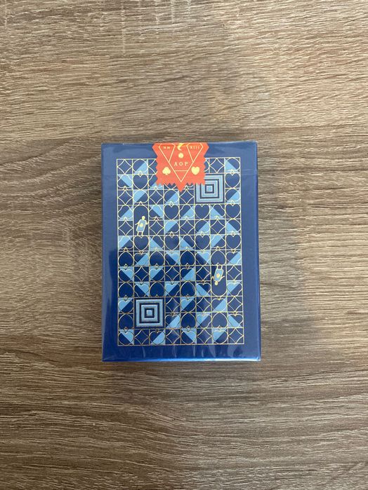 Baralho de Cartas Curious Wonders exclusivo da Art of Play