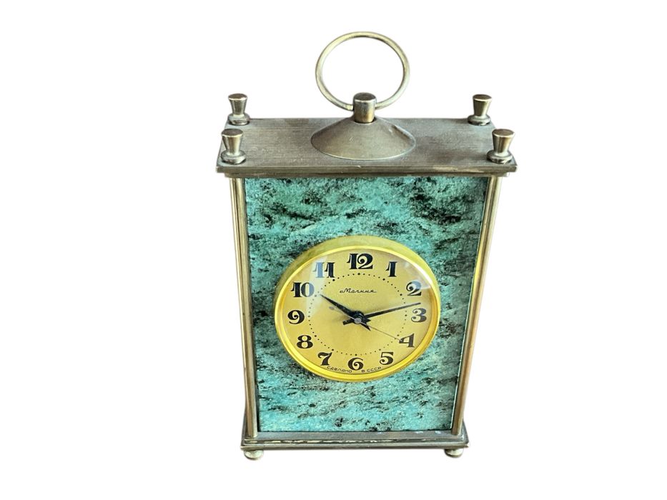 Настільний годиник.