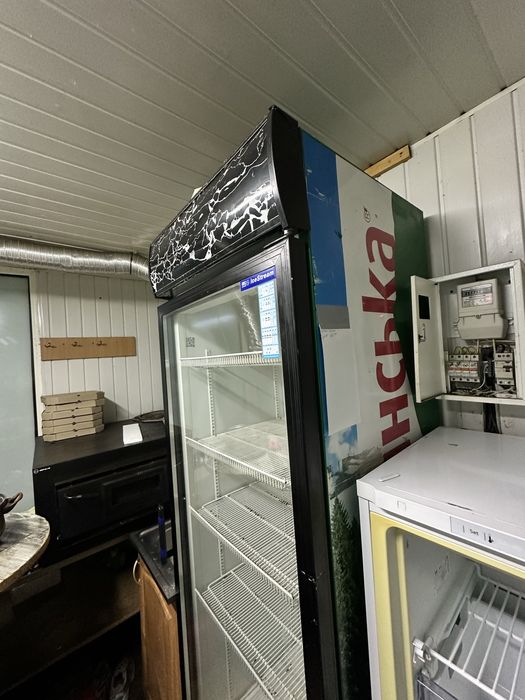 Холодильный шкаф витрина холодильник UBC ice stream medium