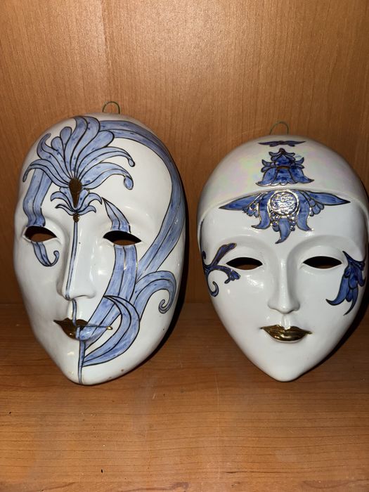 Máscara de porcelana