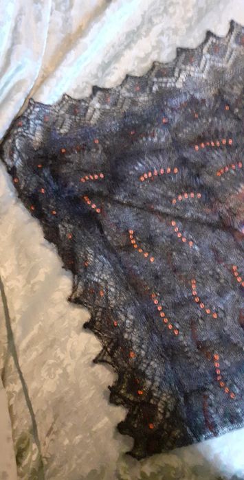 Ажурная, красивая шаль.