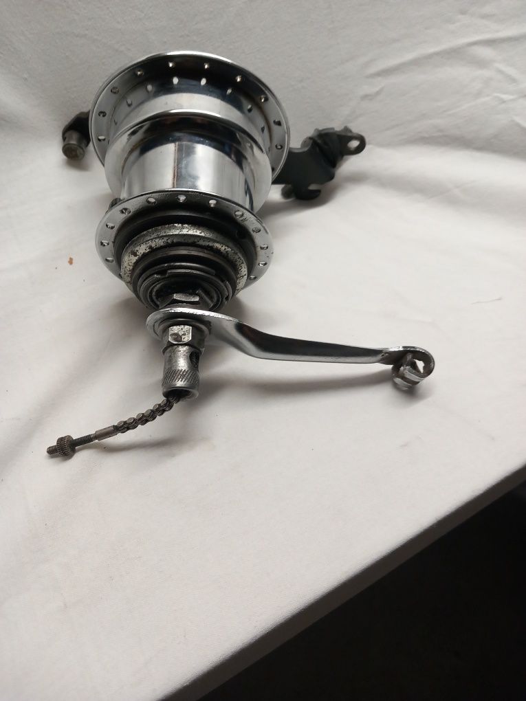 P2 Steelite Piasta trzybiegowa z hamulcem  Sturmey Archer