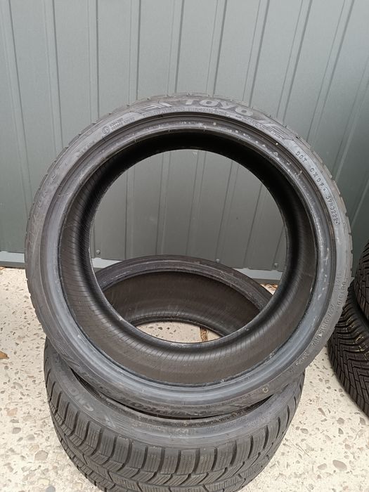 Зимові різноширокі шини 235/35/19 255/30/19 Toyo