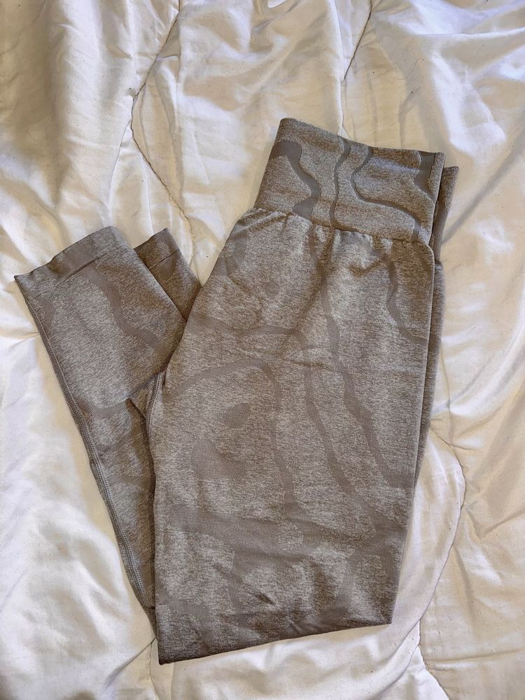 Vendo leggins- pouco usadas