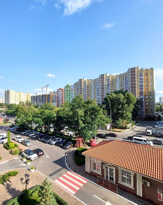 Продам 1к з дорогим ремонтом! +балкон-тераса! Нова Англія/Новая Англия
