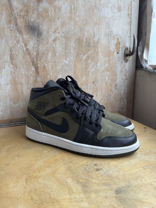 Кросівки Nike jordan 1 mid