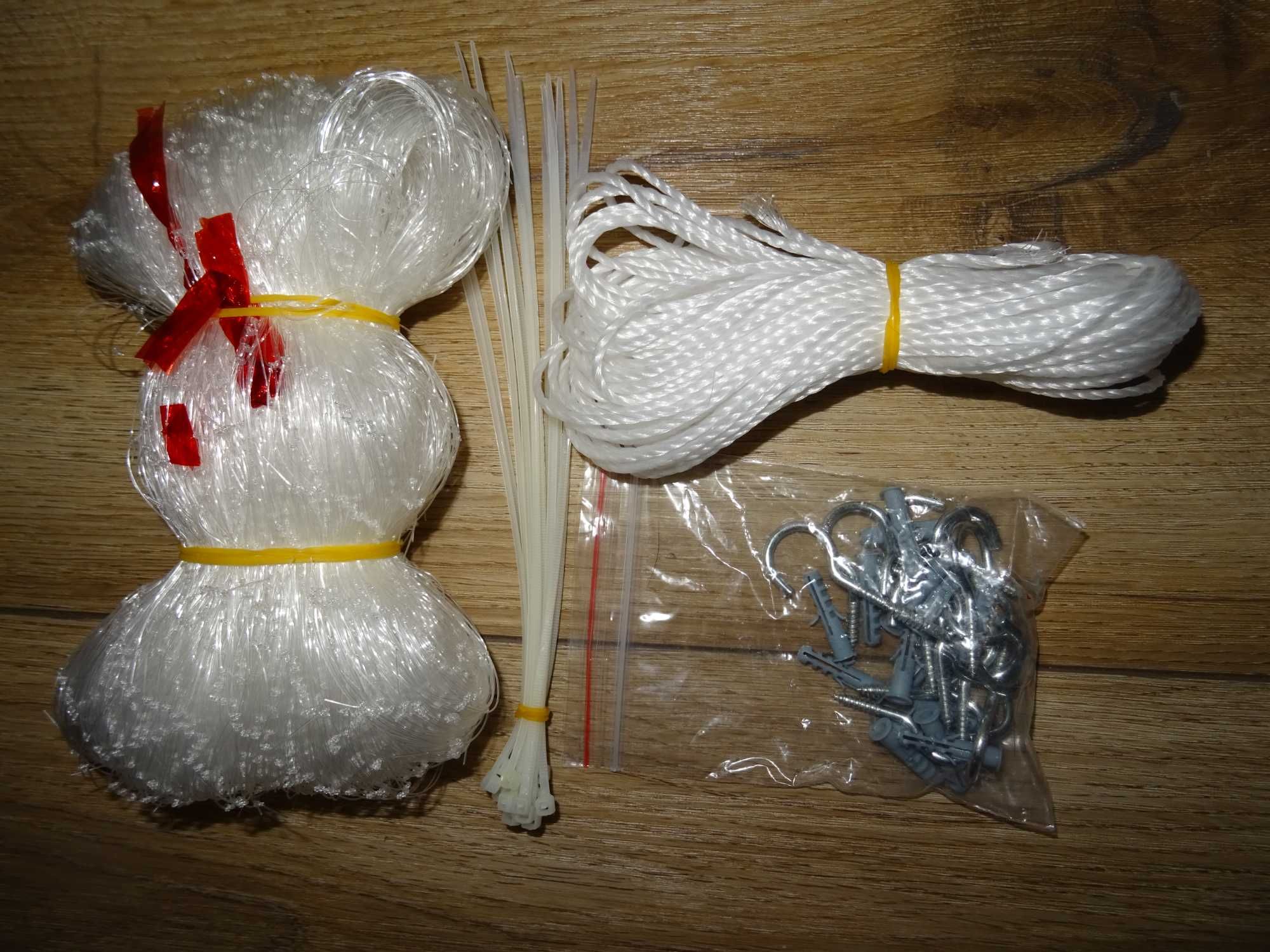 Siatka zabezpieczająca PiuPet 4x3 bezbarwny/biały