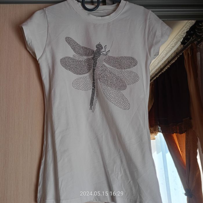 Продам футболки і блузи