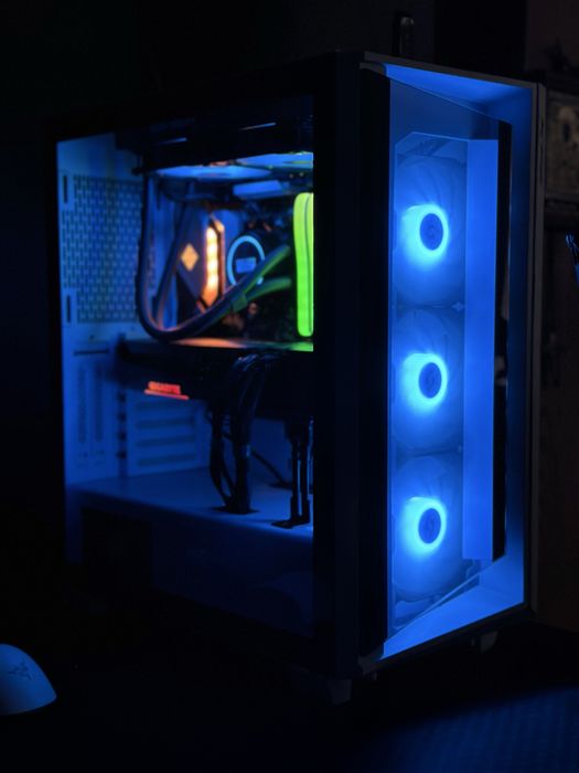 Komputer Gamingowy [RTX 3070 TI] [Ryzen 5] [32gb RAM] [1tb SSD]
