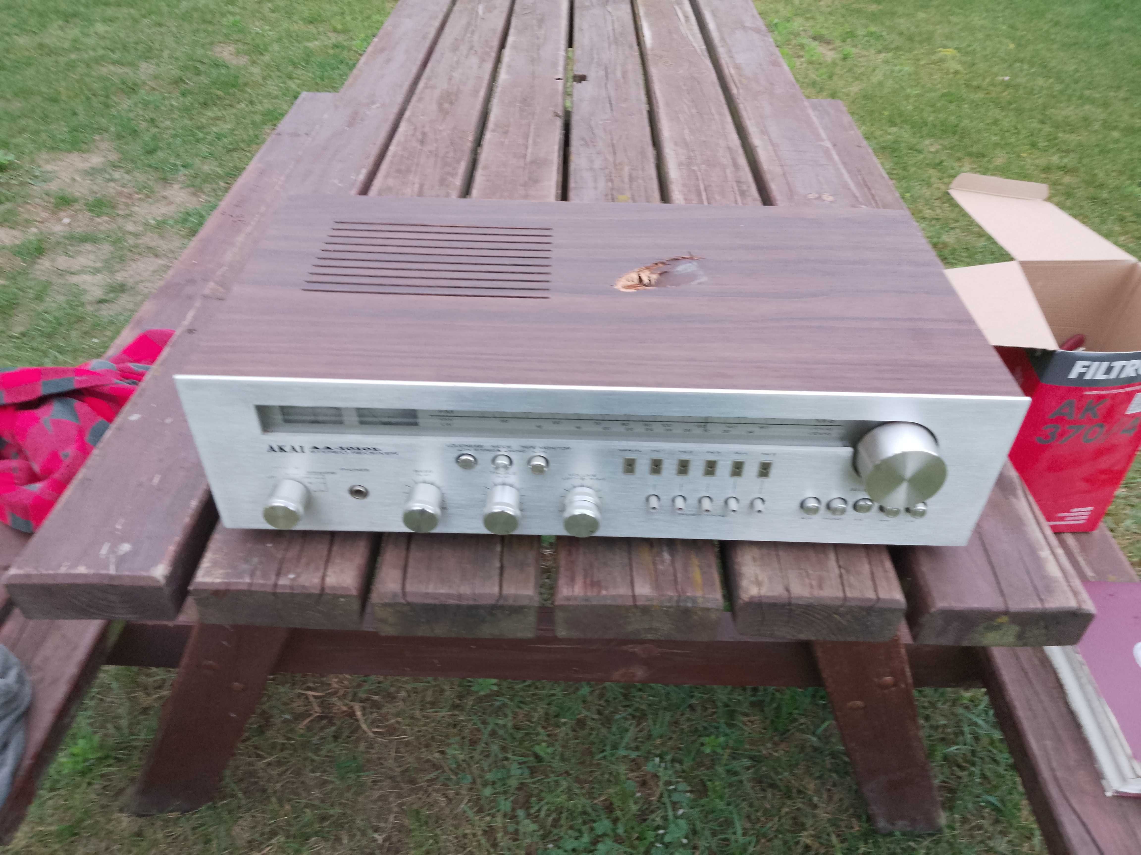 Amplituner Akai AA 1010 L. Po upadku.