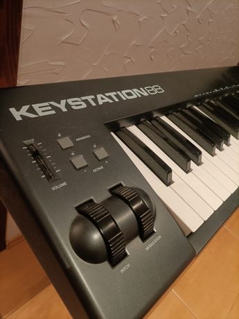M-AUDIO KeyStation 88 MK2 (MIDI)