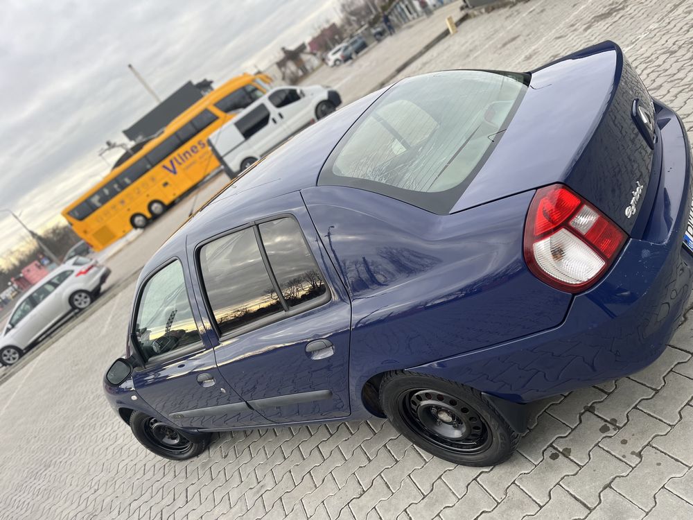 Renault clio 2008р