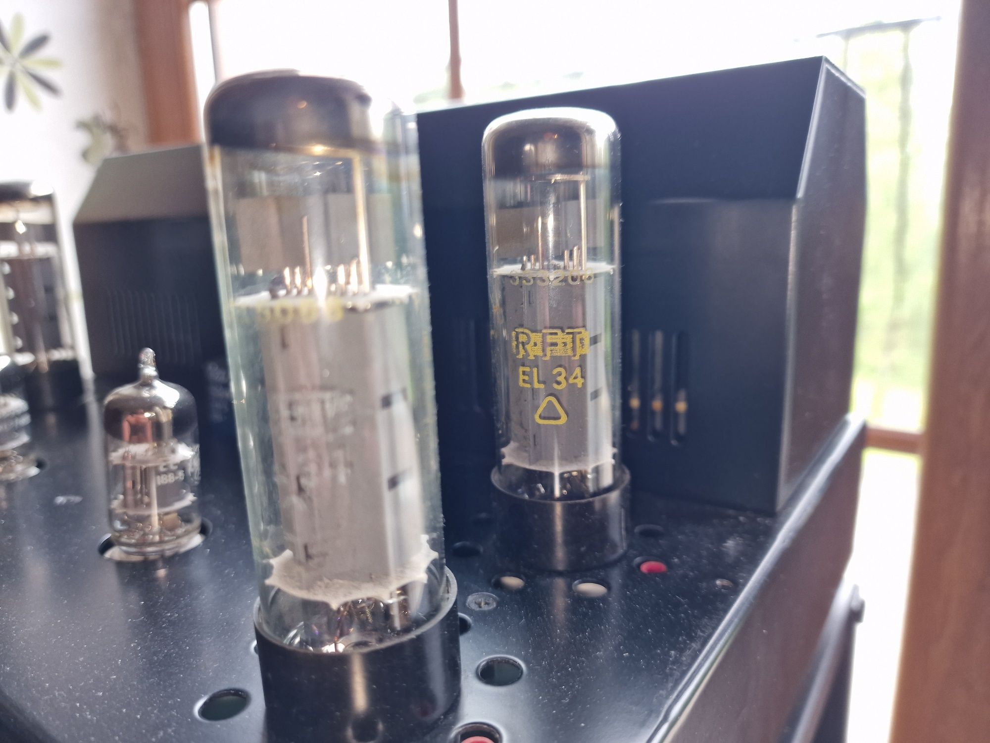 Wzmacniacz lampowy Dynavox VR 70e 2 po modyfikacji RFT EL34