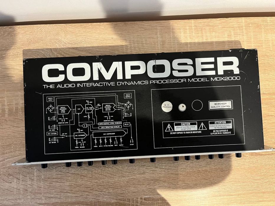 Behringer Composer MDX2000