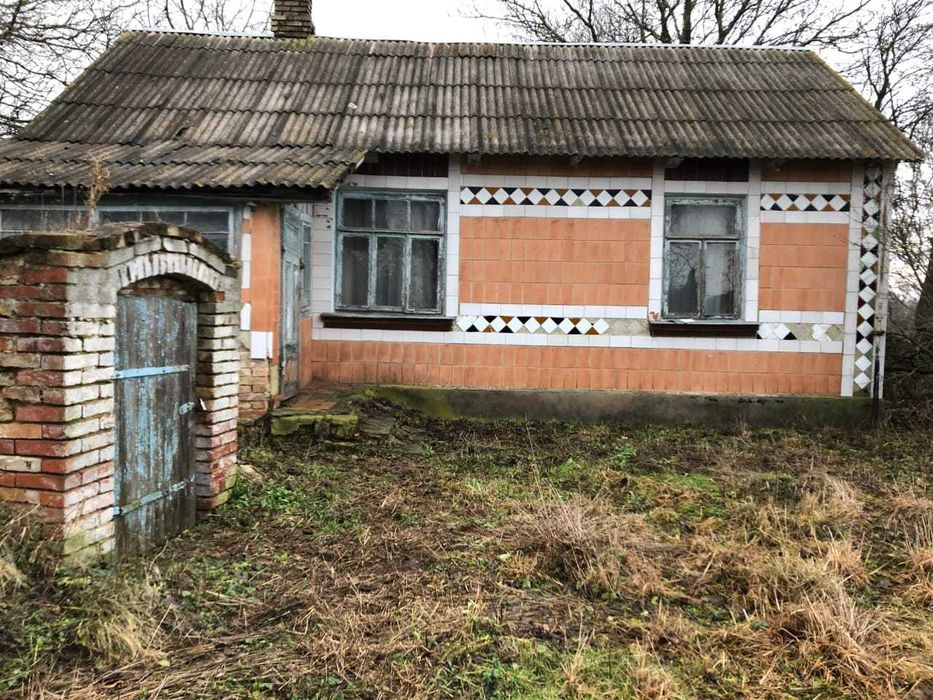 Продаж цегляного будинку с. М'ятин