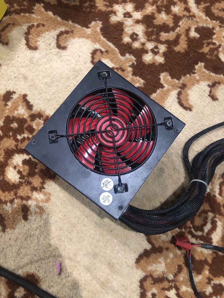 продам блок питания Xilenge так же Блок живлення GAMEMAX GM-500B