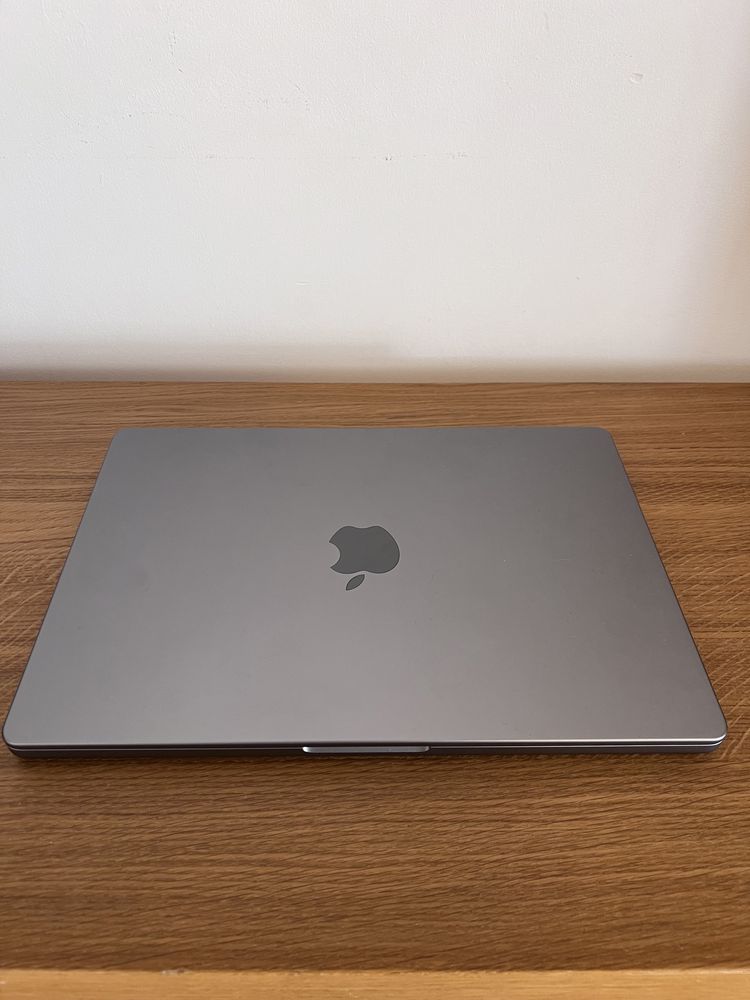 Mac Book Pro M3 novo c/ fatura e garantia