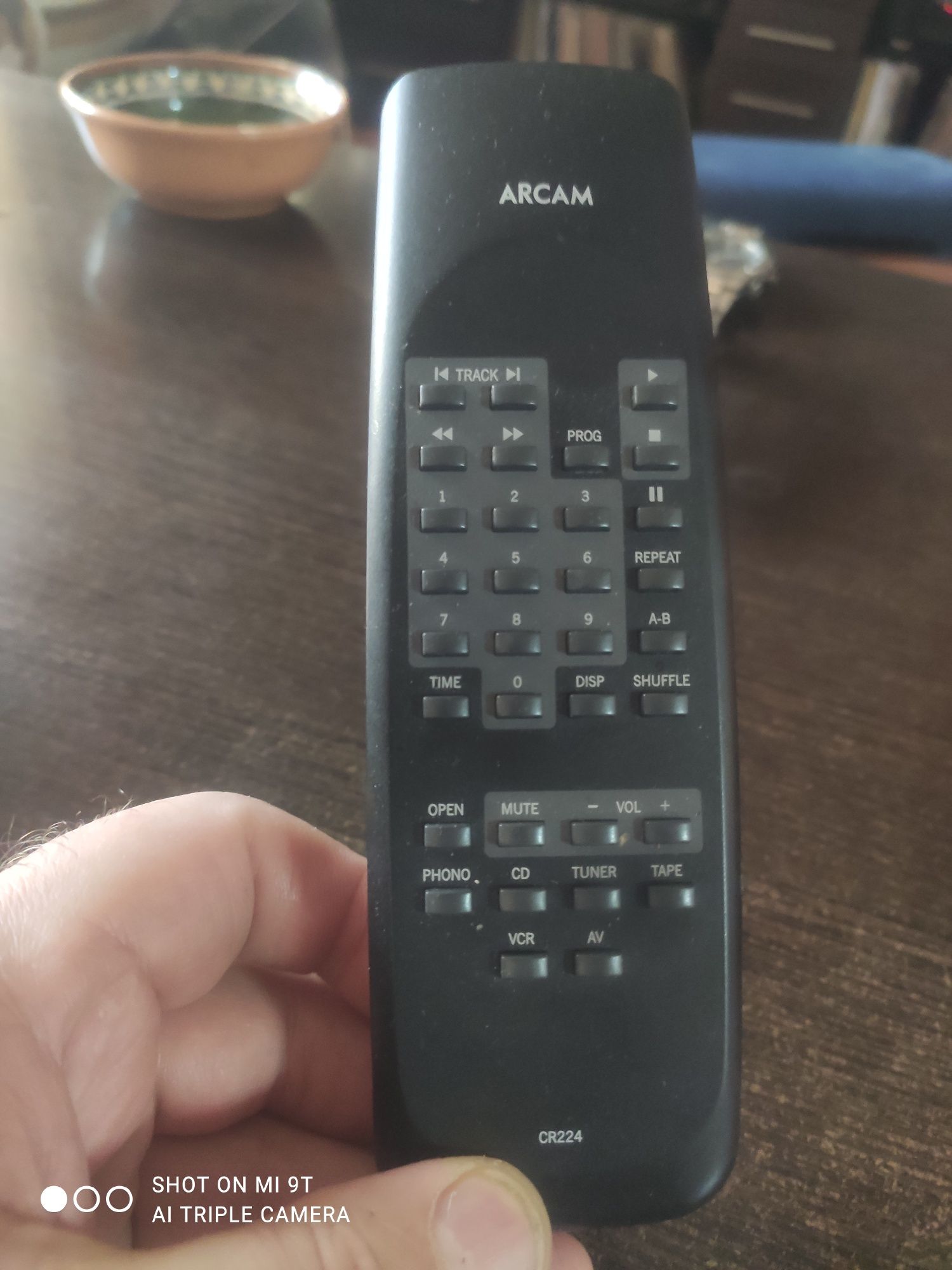 Усилить Arcam A 80 Diva.