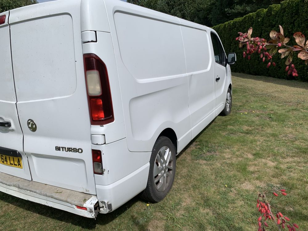 Opel vivaro 1.6 Biturbo 2014 rok Anglik