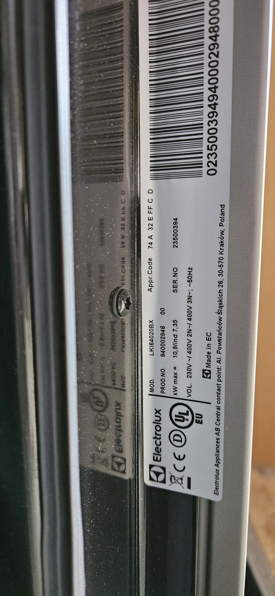 Kuchnia indukcyjna 220/380V Electrolux LKI64020BX