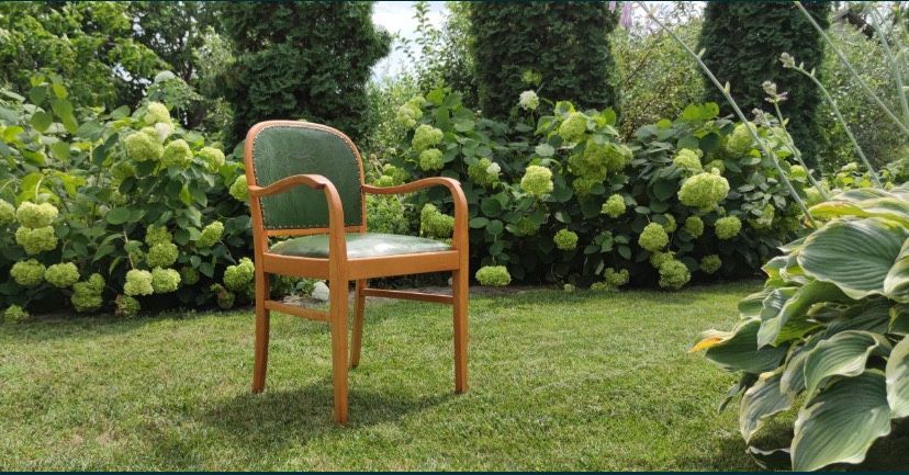 Ретро стілець у стилі бідермаєр