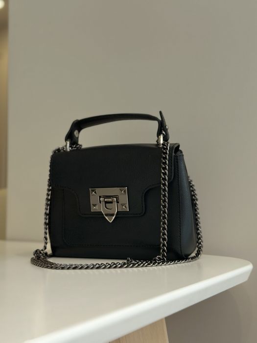 Шкіряна сумка в ідеальному стані