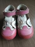 Buty dziecięce r. 25