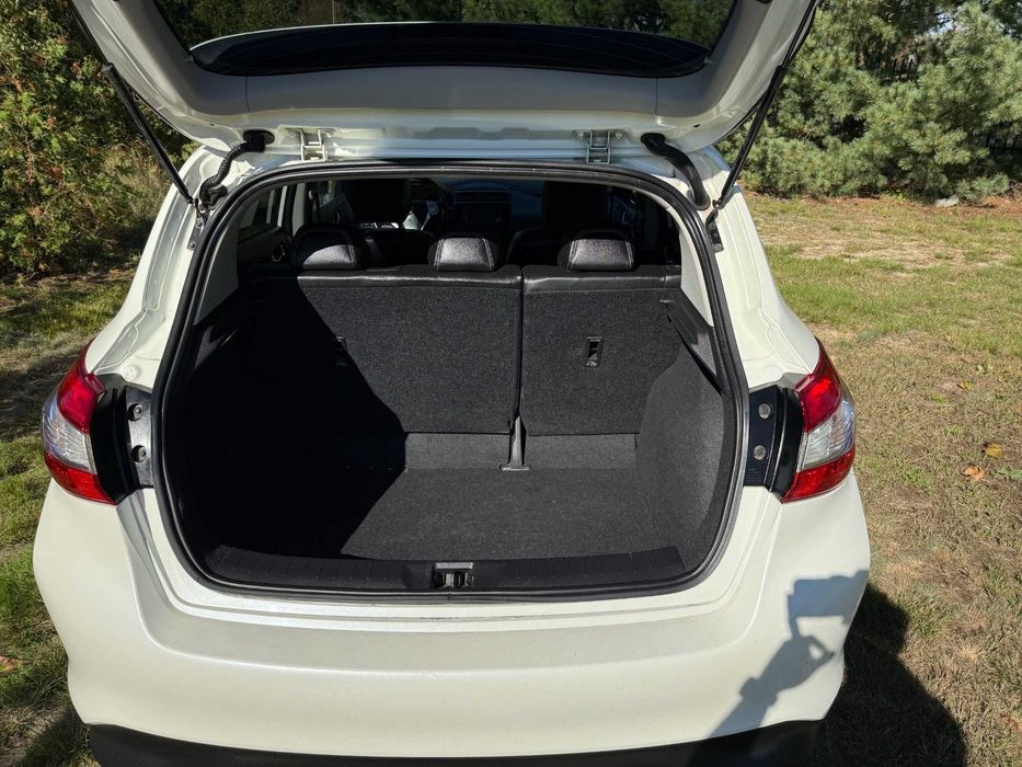 Nissan Pulsar1.6BGTI 190KM,kamera 360, Radar,Nawi,Skura,Led,Grzane fot