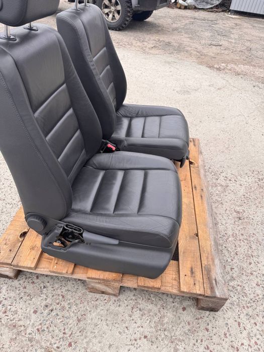 Авосидіння на Touareg коплект