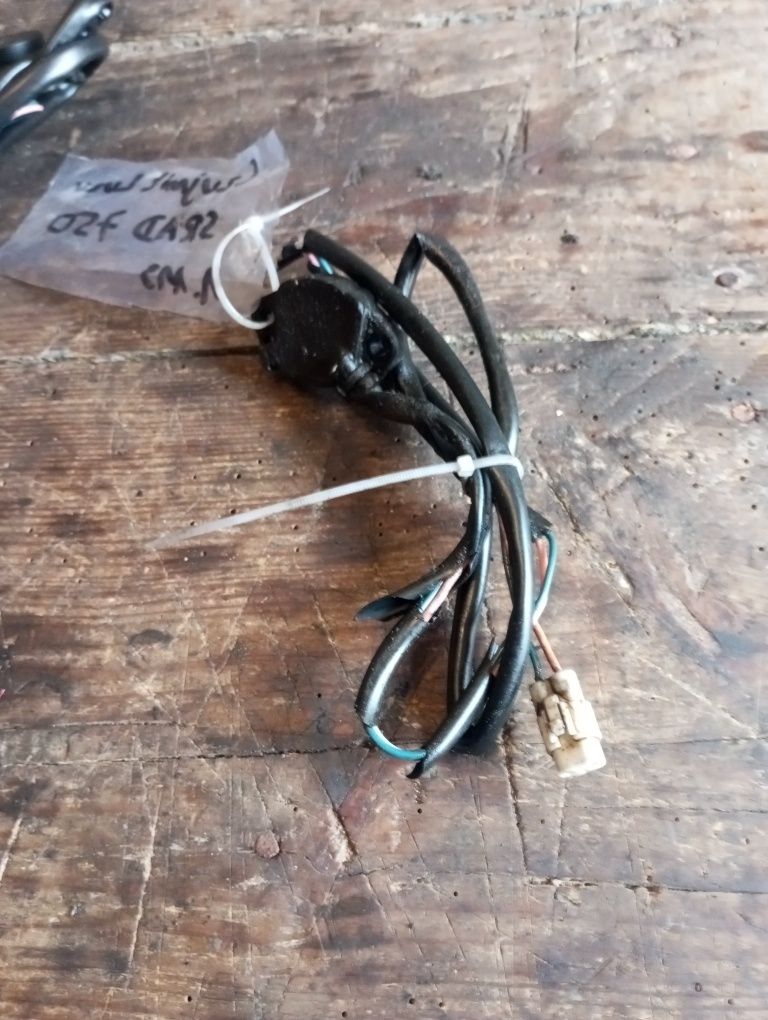 Czujnik luzu silnika pokrywy część Moto  GSXR  srad 750 600 nr 1.113A