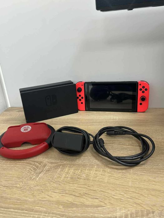 Nintendo Switch  + Kierownica HORI  + Stacja Dokująca okazja!