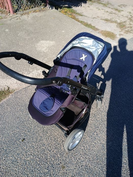 Wózek X-lander 3 w 1. Gondola, spacerówka i fotelik/nosidełko do auta
