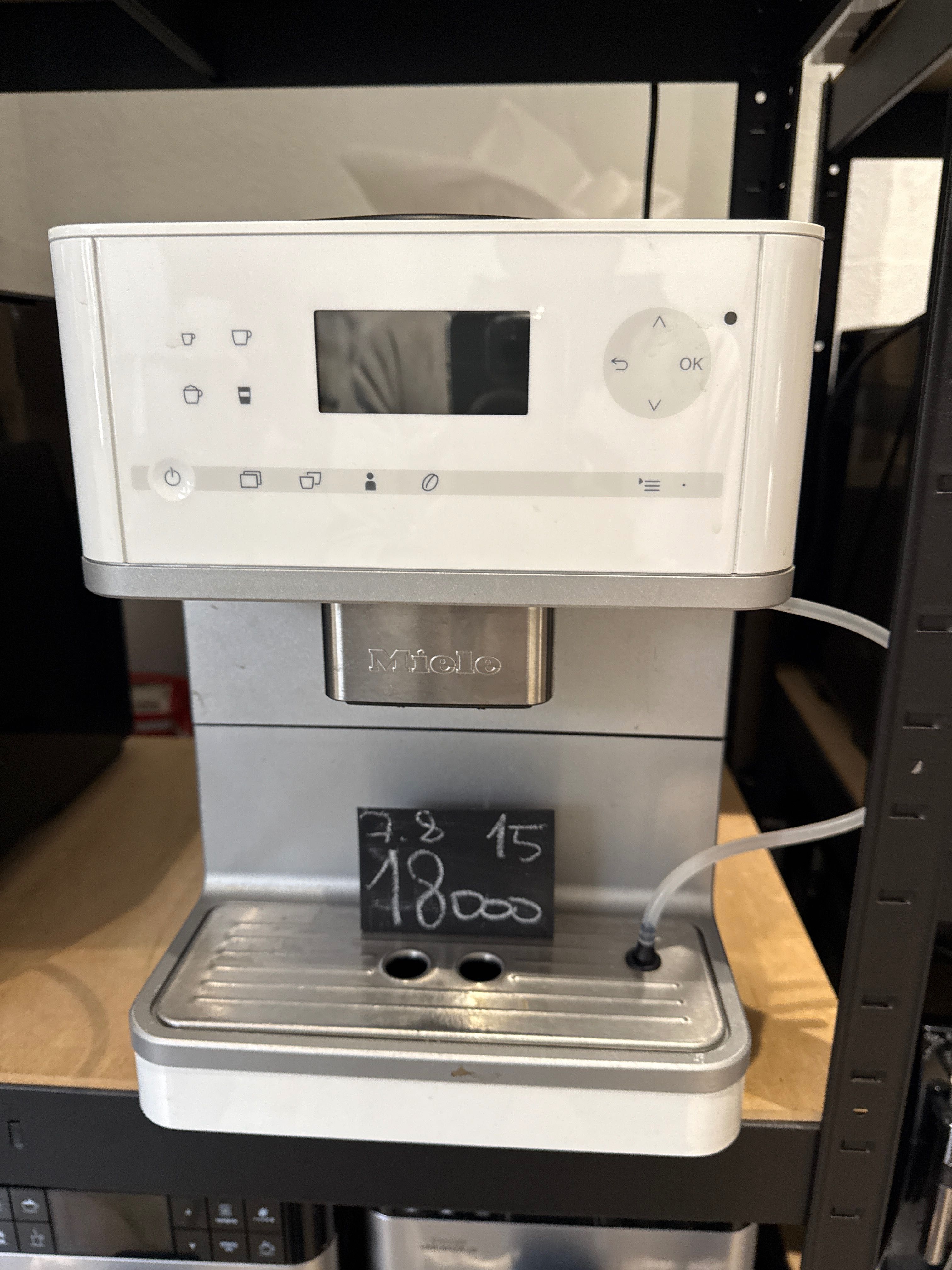 Miele CM61 2015, пробіг 8т порцій. З Німеччини
