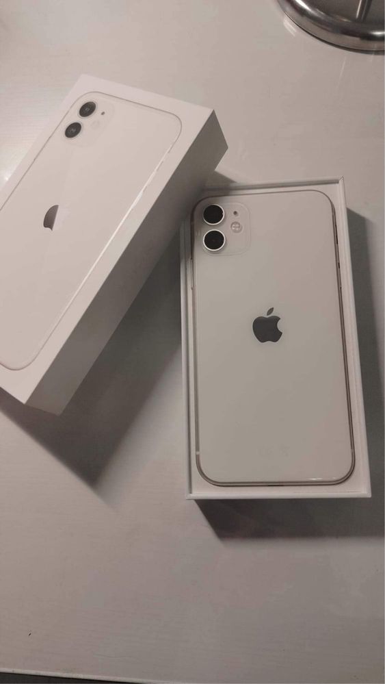 Iphone 11 biały 64gb