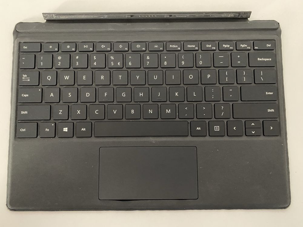 Microsoft Surface Pro 4 128GB 4GB RAM Intel i5 Bardzo dobry stan