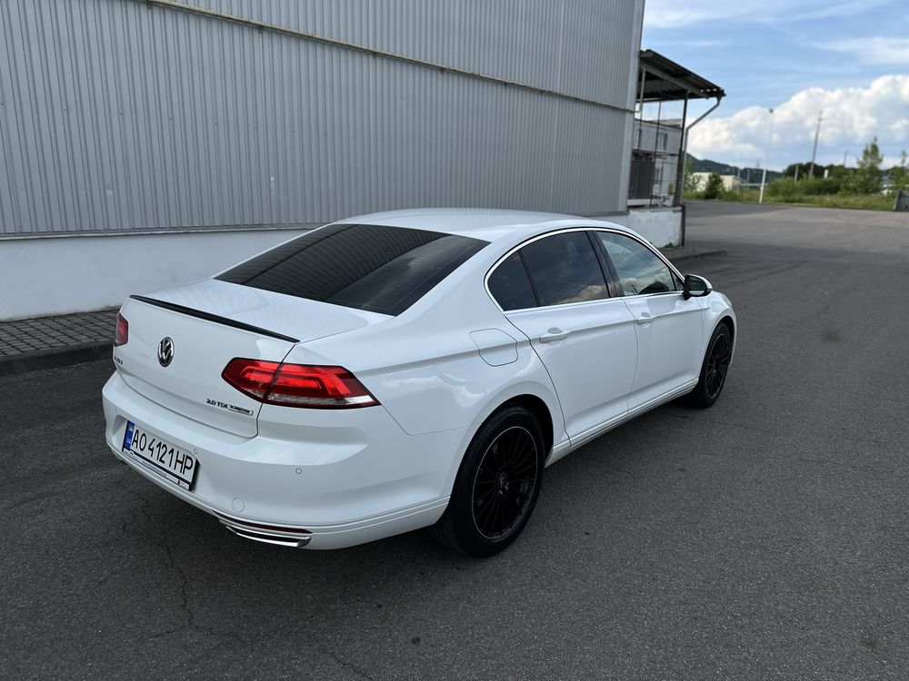 Volkswagen Passat B8 2016 2.0TDI